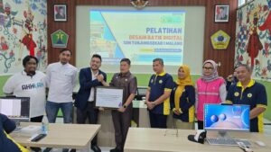 Jelang Hari Kemerdekaan, PLN UIP JBTB Berikan Bantuan Pelatihan Digitalisasi Batik Warisan Budaya di SDN Tunjungsekar 1 Malang