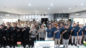 Dengan Semarak Kemerdekaan, PLN UIP JBTB Gelar Simulasi Tanggap Darurat Huru Hara dan Teror Bom di Komplek PLN Ketintang Latih Respons Cepat, Bangun Kesiapsiagaan Seluruh Personel