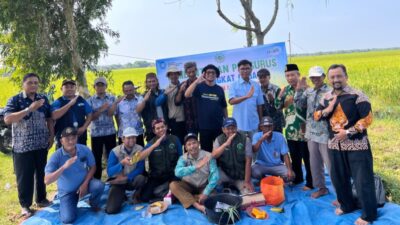 Wujudkan Pertanian Ramah Lingkungan, Jatam Sumberrejo Resmi Dilantik di Area Persawahan Sendangagung
