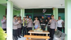 Momen Keakraban TNI-Polri Saat Kapolres Bojonegoro Beri Surprise HUT POMAD 