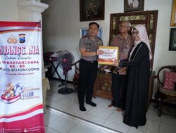 Peringati Hari Bhayangkara ke-80, Kapolres Bojonegoro Anjangsana ke Purnawirawan dan Personel Sakit