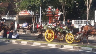 ​Apresiasi Pelestarian Budaya, Pimpinan Komisi B DPRD Bojonegoro Hadir Langsung di Kirab Pusaka Ki Andongsari