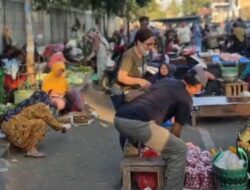 ​Denyut Bertahan di Pasar tumpah Bojonegoro, Asa Kecil di Balik Riuh Pagi
