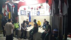 Tingkatkan Keamanan Lingkungan, Tiga Pilar dan Warga Sukorejo Bojonegoro Gelar Cangkrukan di Pos Kampling   