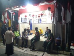 Tingkatkan Keamanan Lingkungan, Tiga Pilar dan Warga Sukorejo Bojonegoro Gelar Cangkrukan di Pos Kampling   