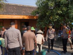 Kemarau Panjang, Polres Bojonegoro Salurkan 30 Ribu Liter Air Bersih